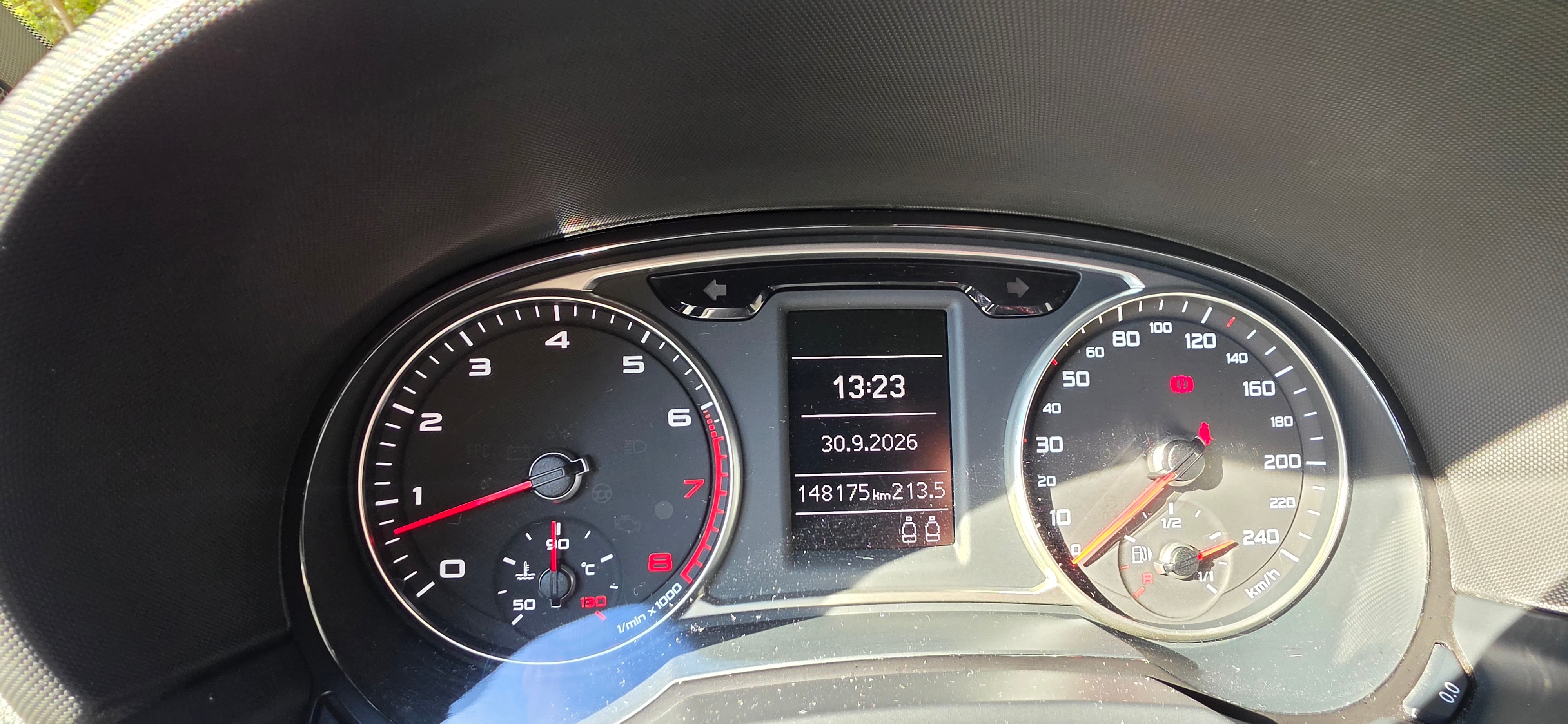 Audi A1 1.4 TFSI Manuell 2011, photo 5/10