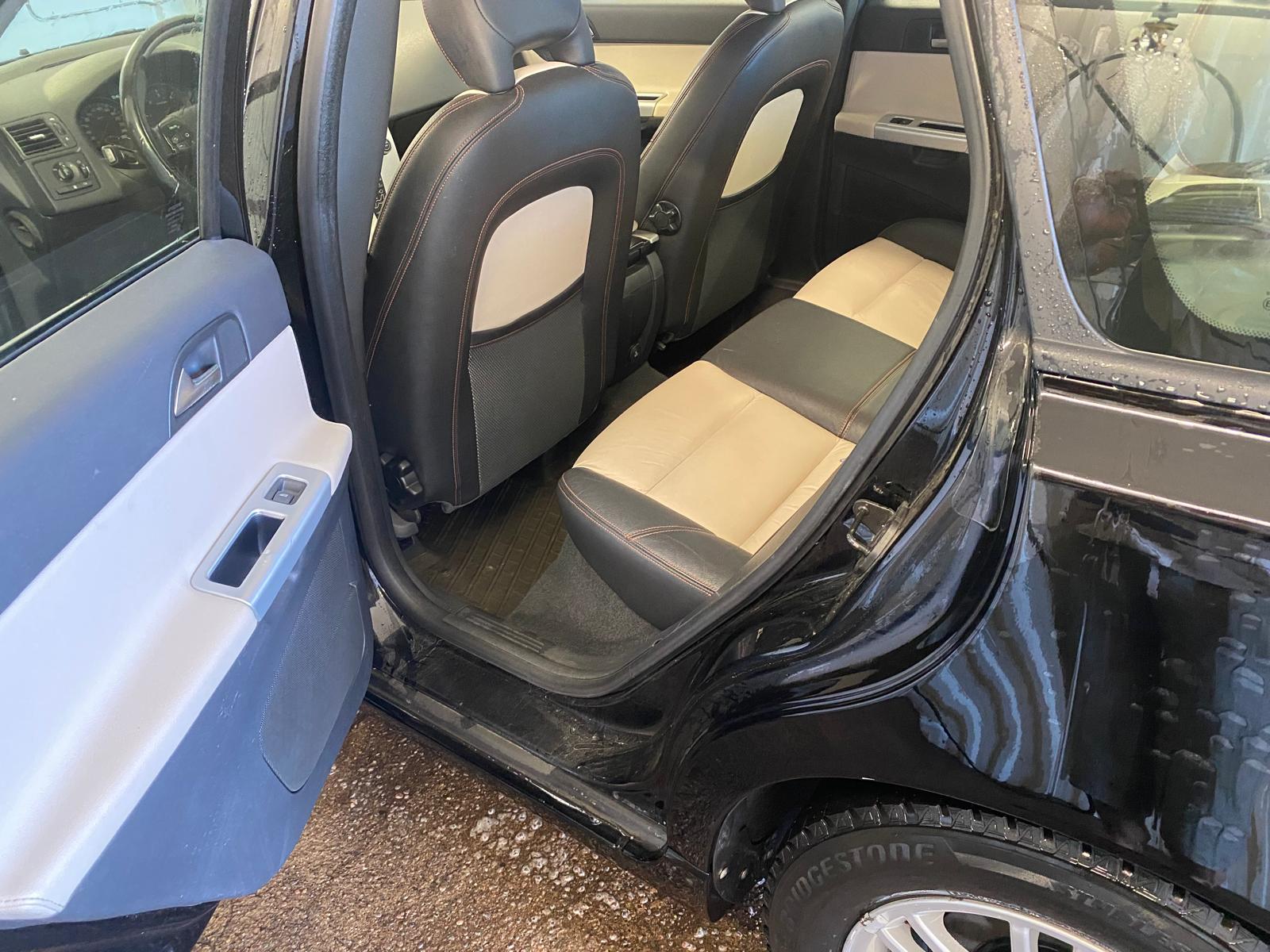 Volvo V50 D2 Manuell 2012, bild 7/8