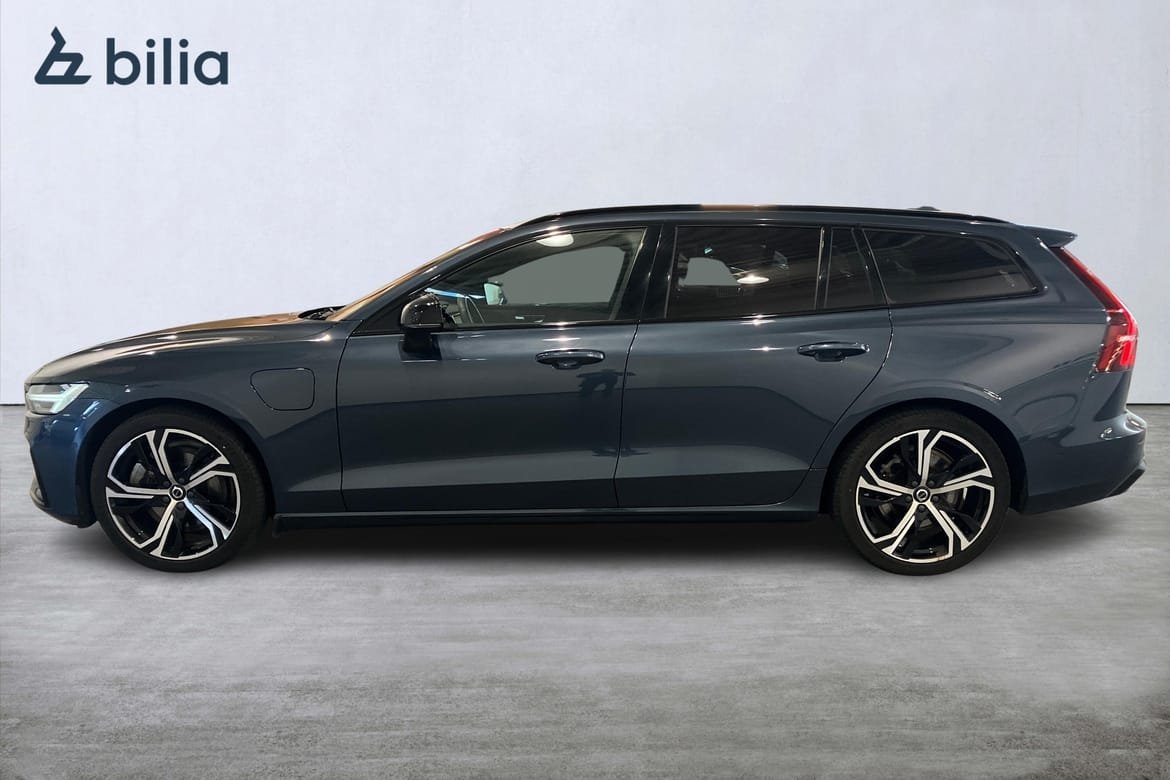 Volvo V60 Recharge T6 Ultima Dark 2023, bild 3/22