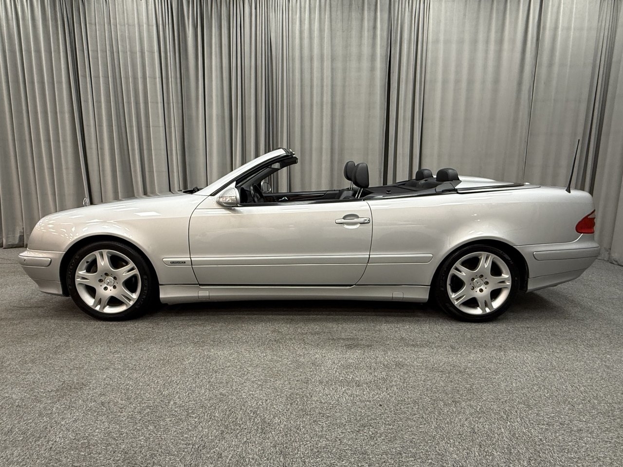 Mercedes-Benz CLK 2000, photo 2/10