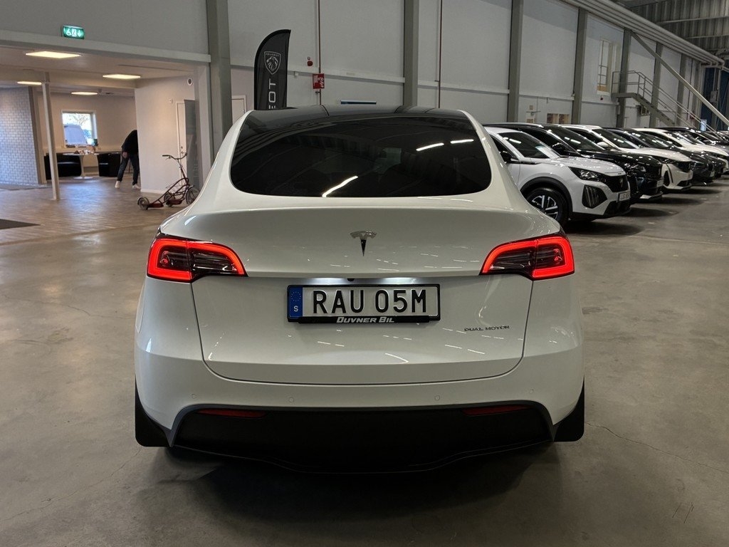 Tesla Model Y Long Range AWD 2022, bild 5/10