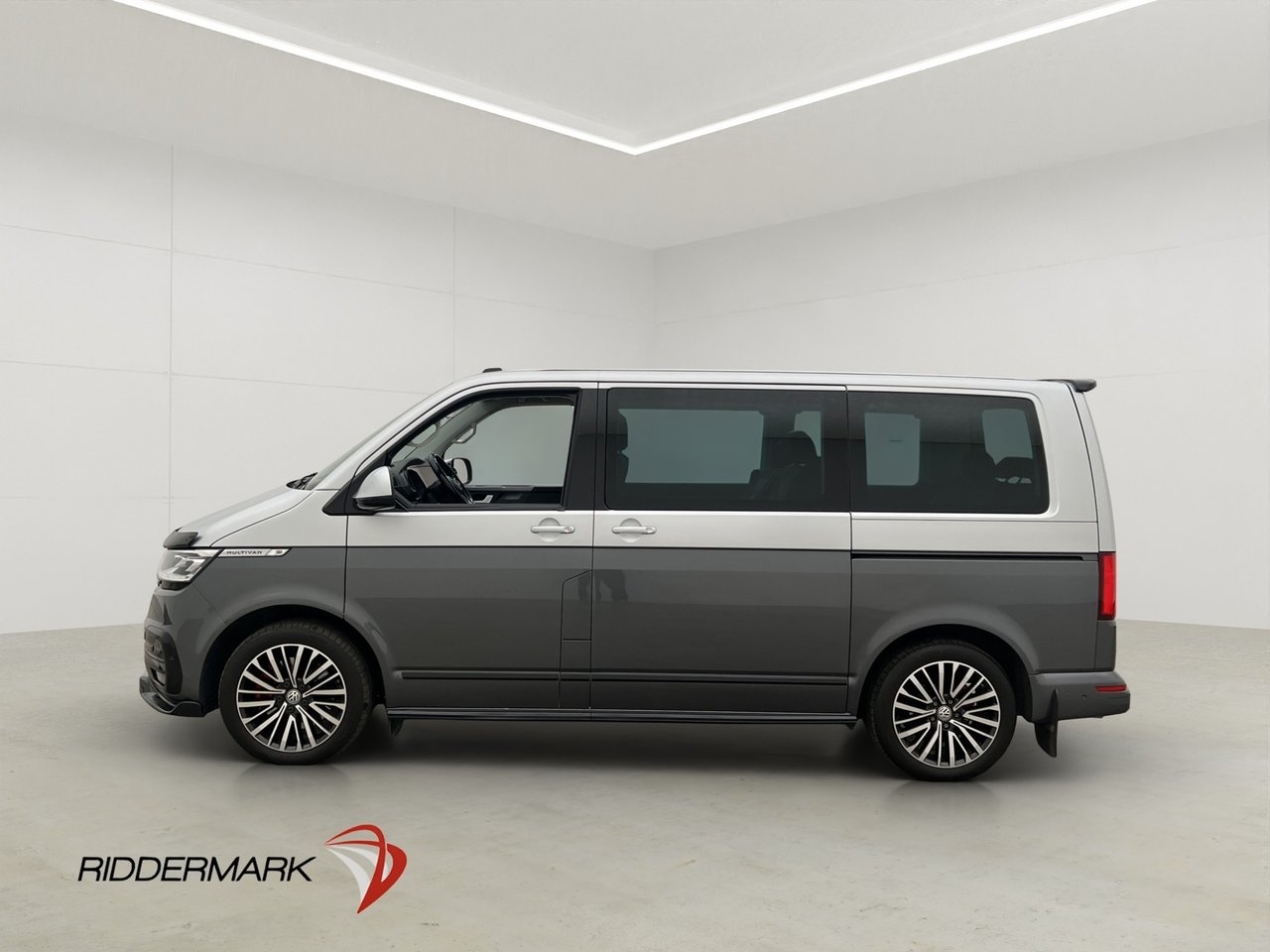Volkswagen Multivan 2020, photo 6/10