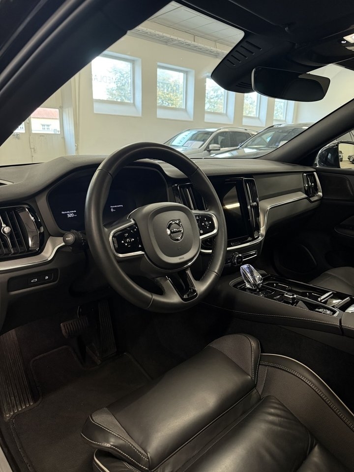 Volvo S60 2023, kuva 7/10
