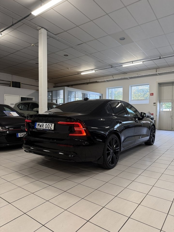 Volvo S60 2023, kuva 3/10