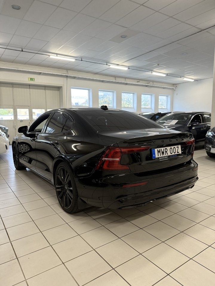 Volvo S60 2023, kuva 4/10