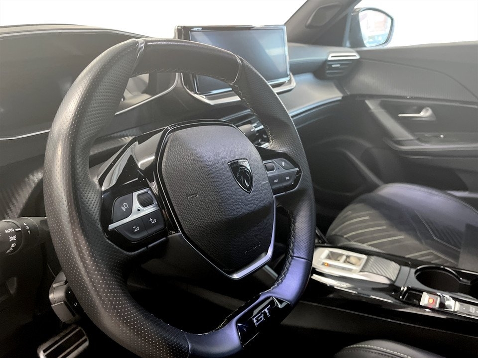 Peugeot 2008 GT Hybrid 145hk Aut ELSTOL 2025, bild 7/10