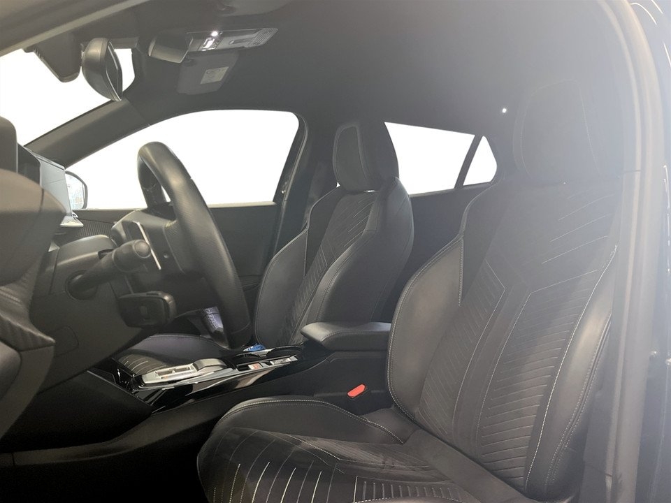 Peugeot 2008 GT Hybrid 145hk Aut ELSTOL 2025, bild 5/10