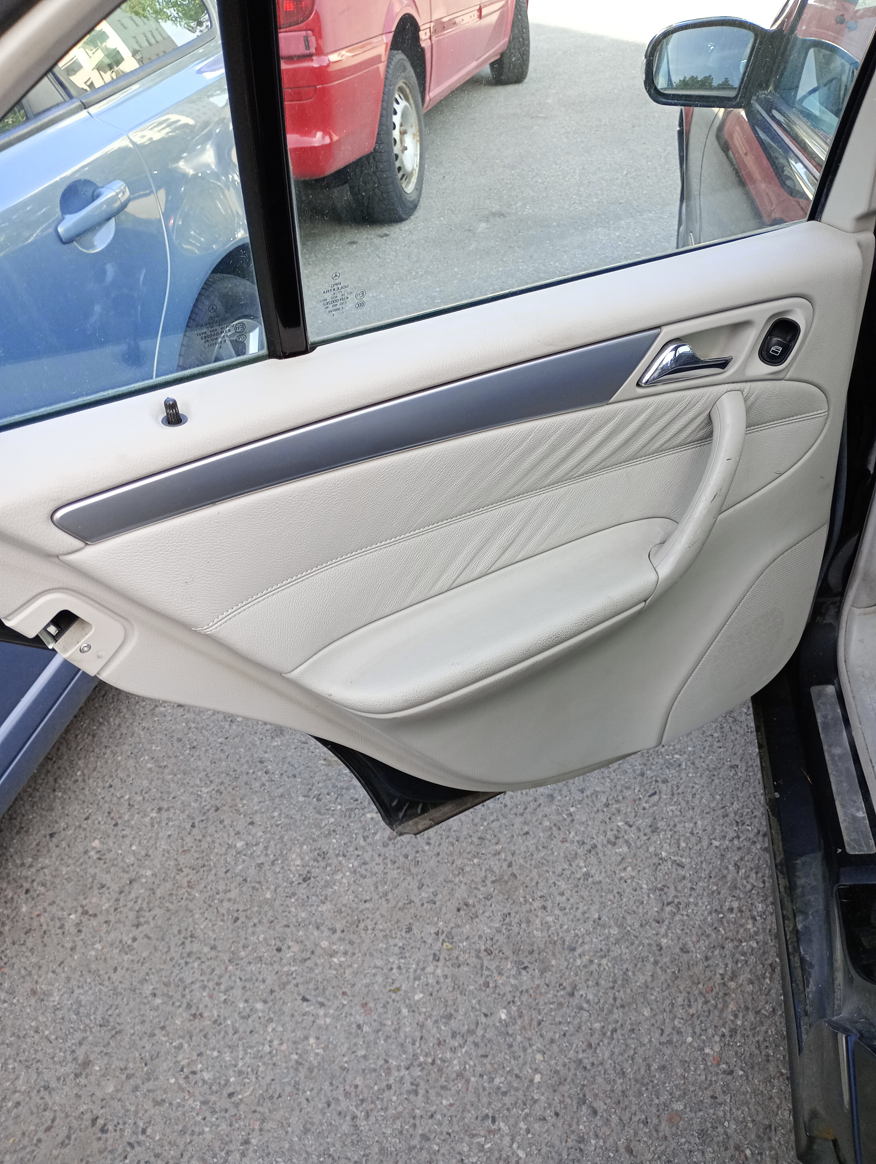 Mercedes-Benz C 2005, bild 6/10