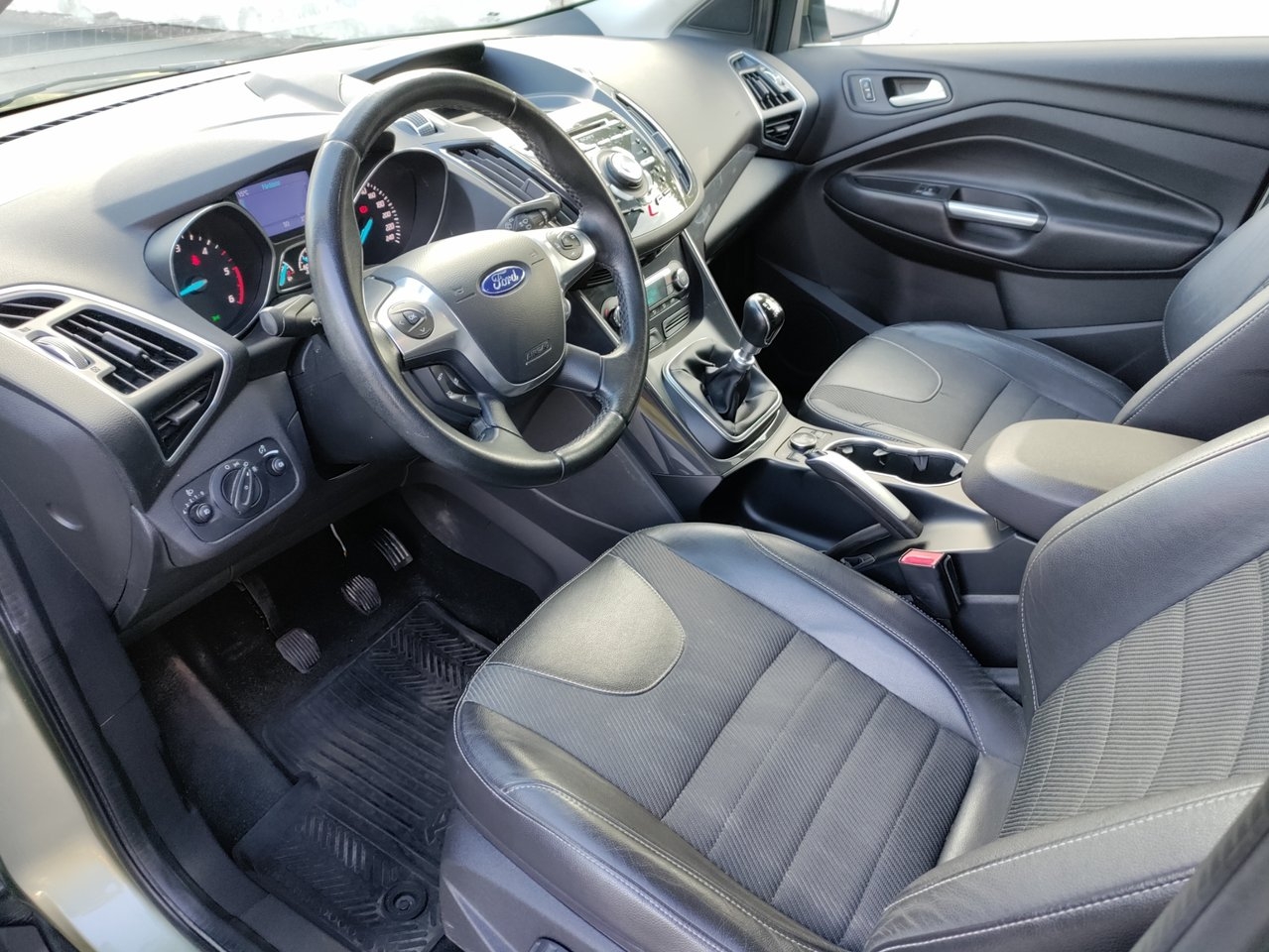 Ford Kuga 2013, bild 7/9