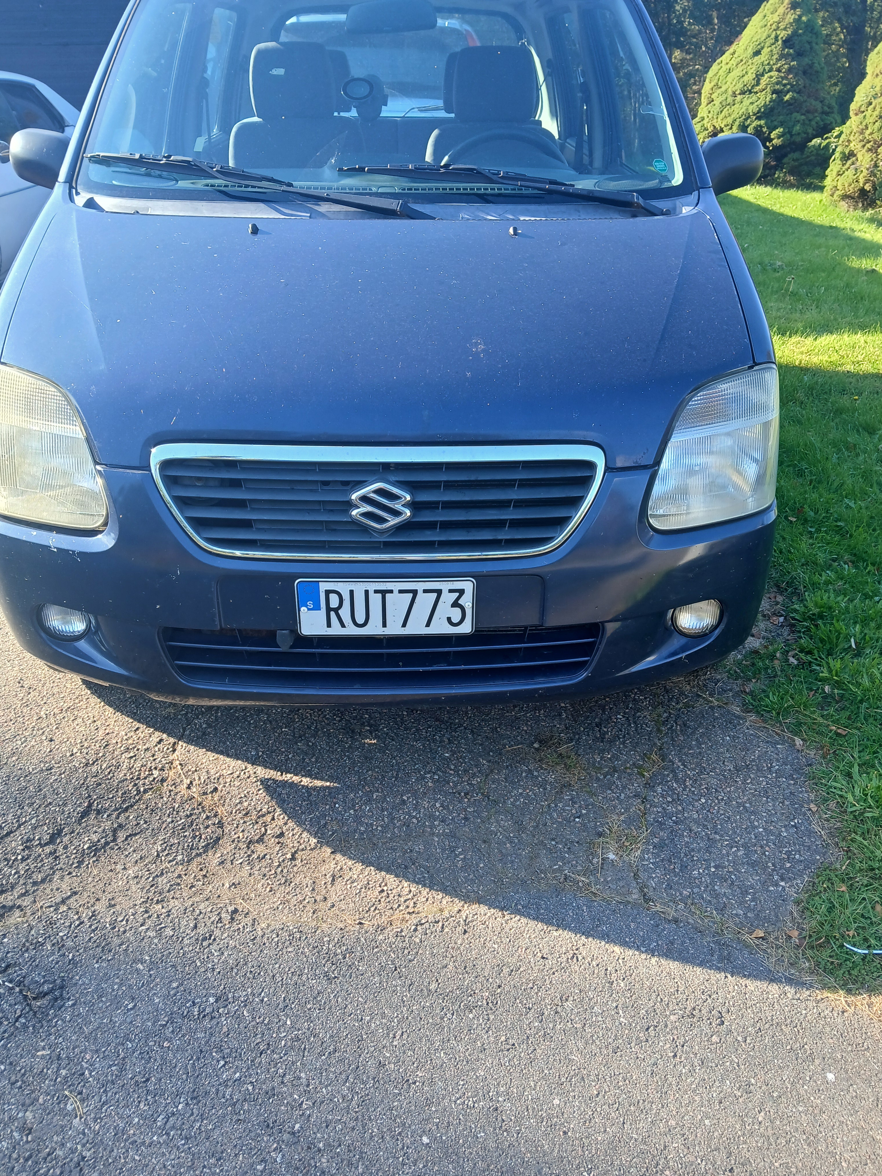 Suzuki Wagon R+ 1.3 SOHC 16V Manuell 2000, bild 2/4