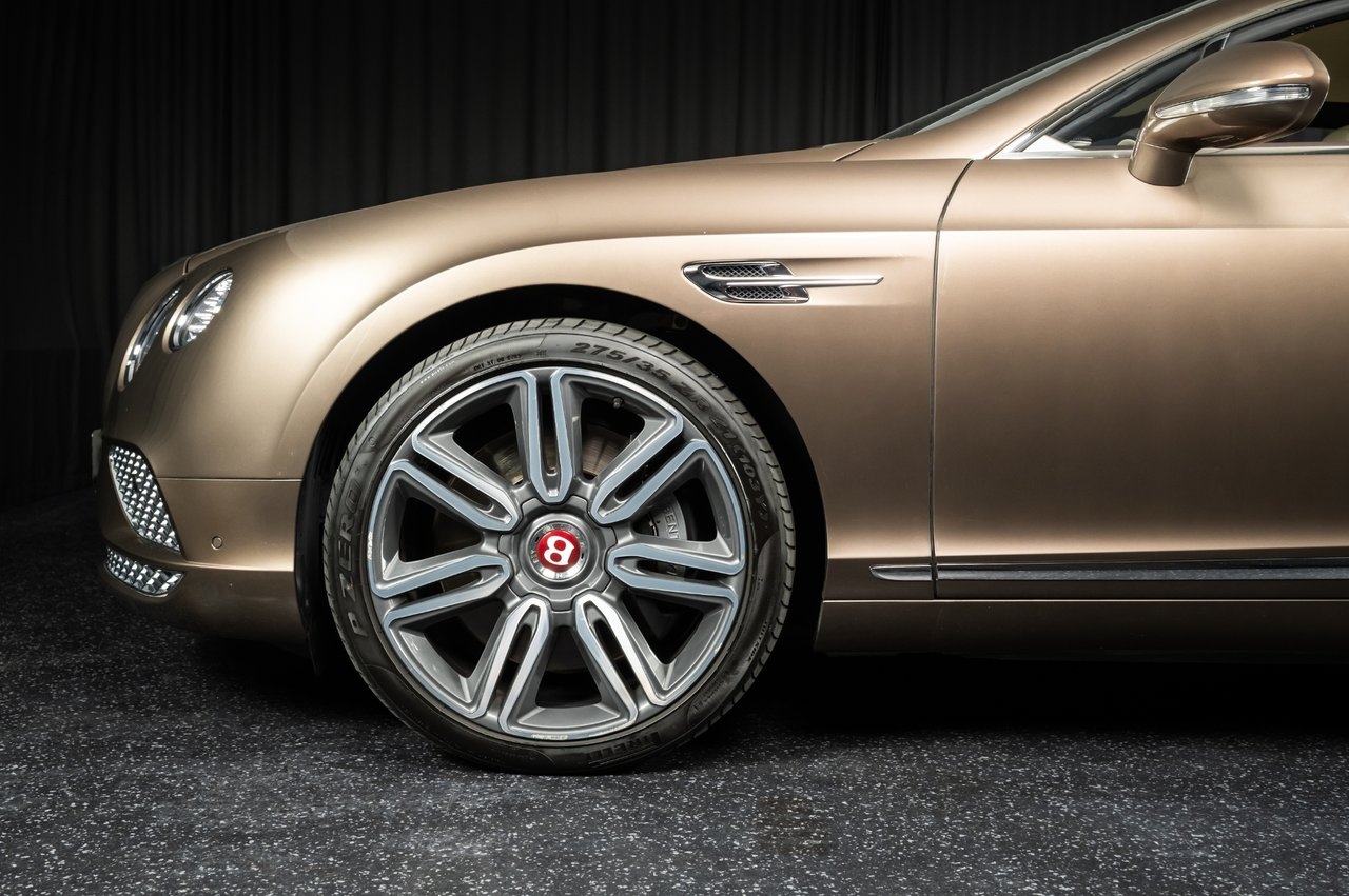 Bentley Continental GT 4.0 V8 Mulliner 2016, photo 4/10