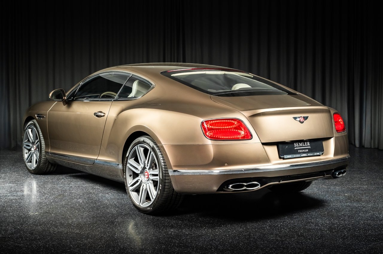 Bentley Continental GT 4.0 V8 Mulliner 2016, photo 2/10