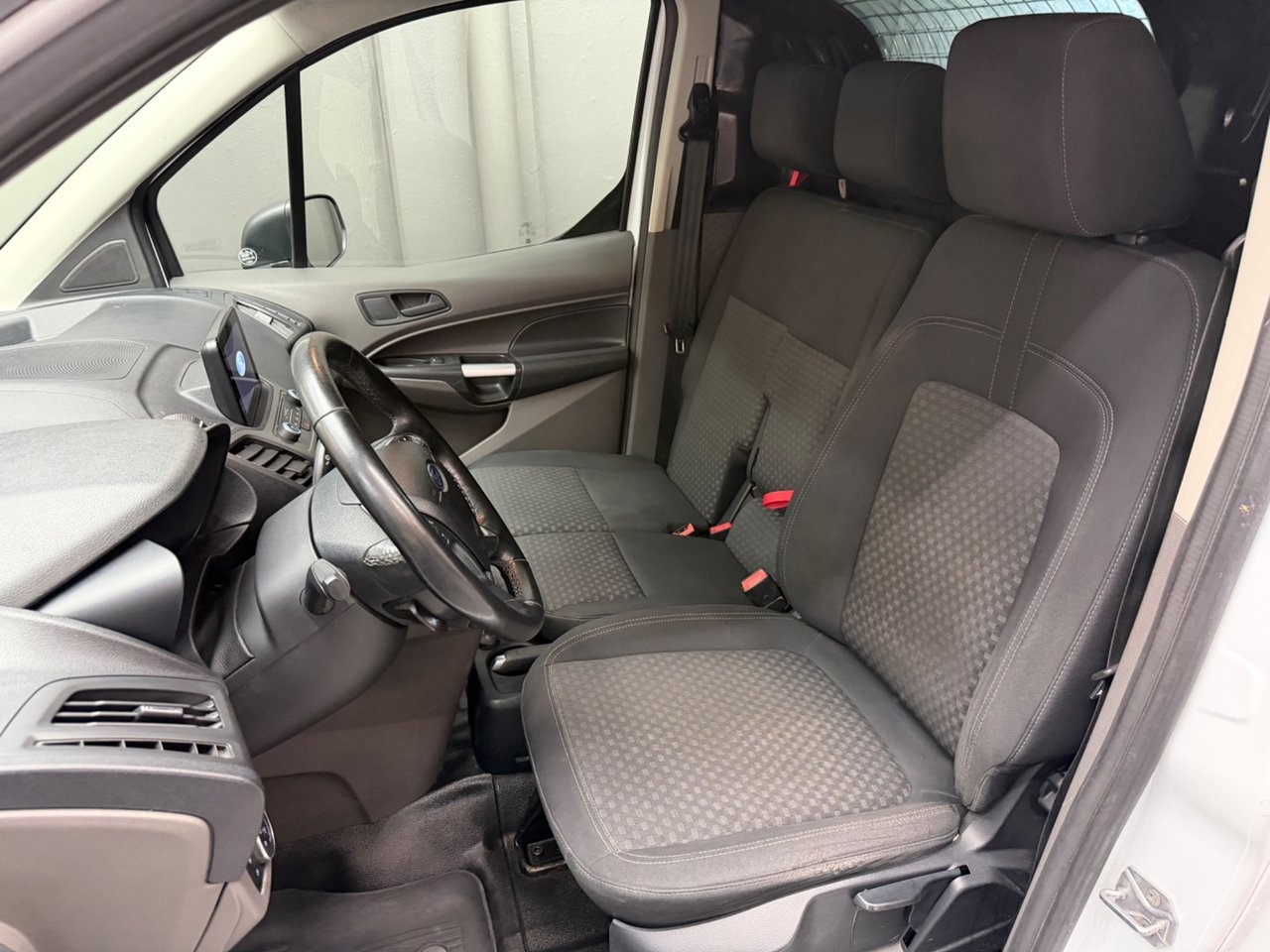 Ford Transit Connect 2020, kuva 7/8