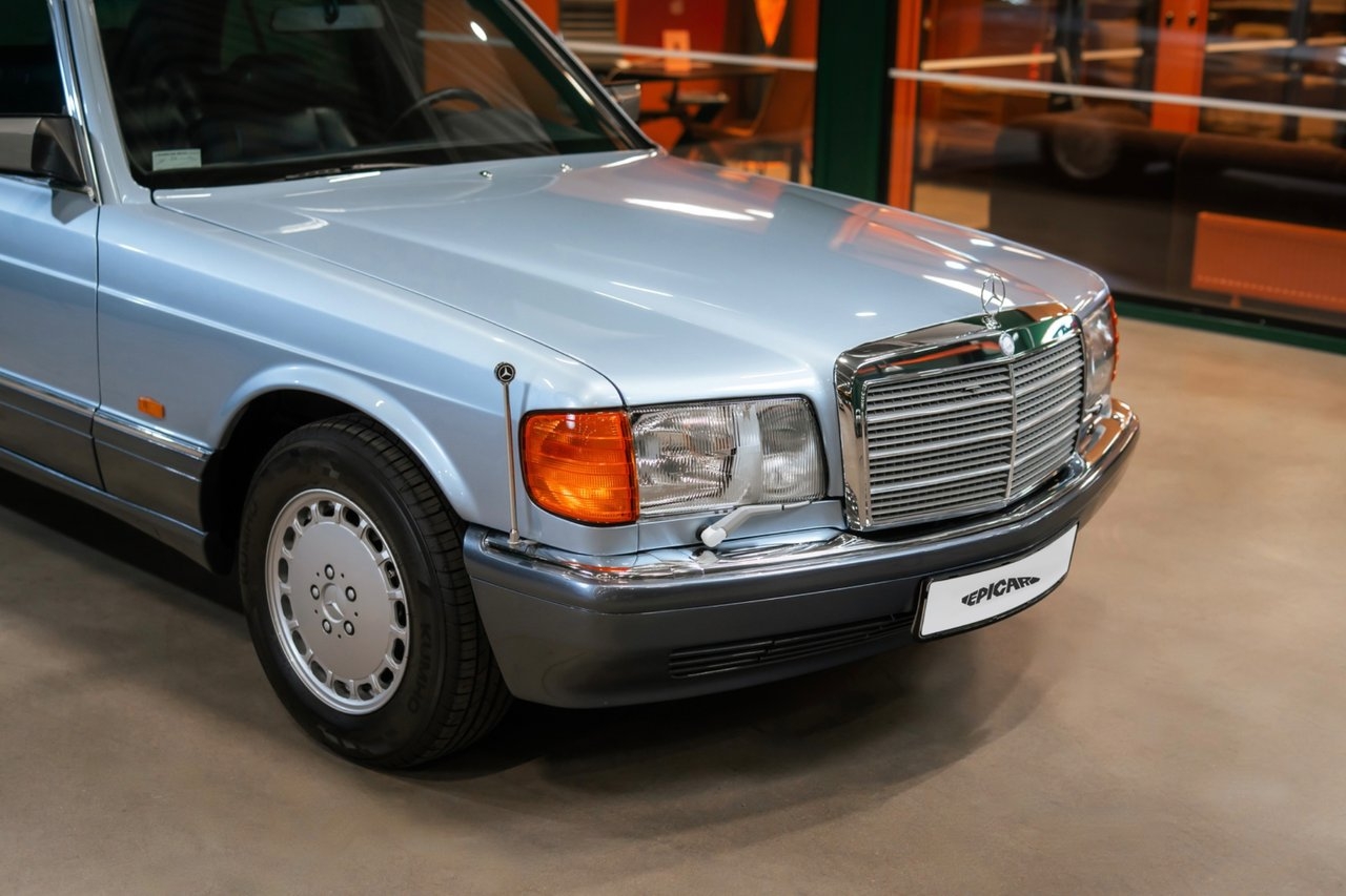 Mercedes-Benz 300 1991, kuva 2/10