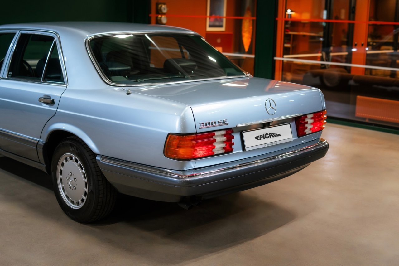 Mercedes-Benz 300 1991, kuva 4/10
