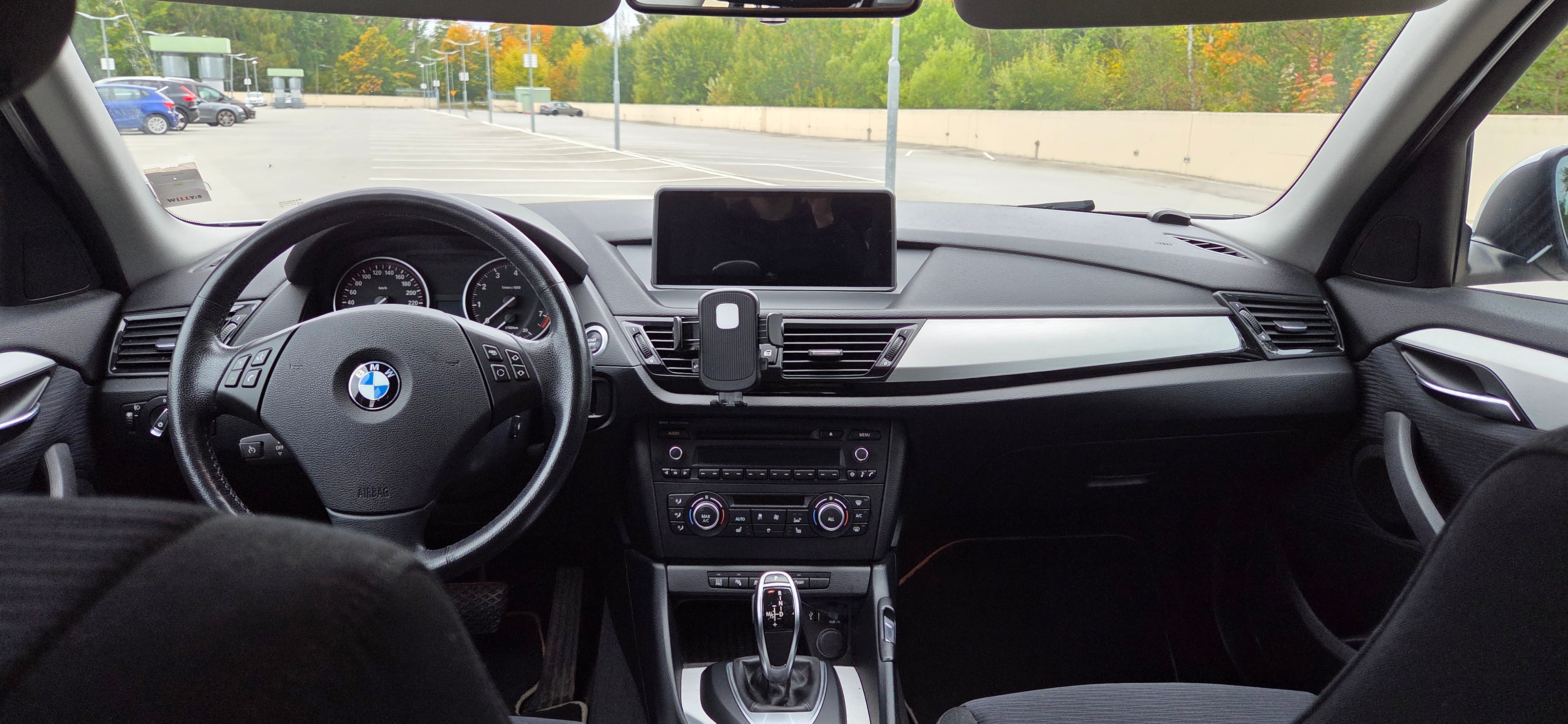 BMW X1 xDrive28i Steptronic 2015, bild 2/10
