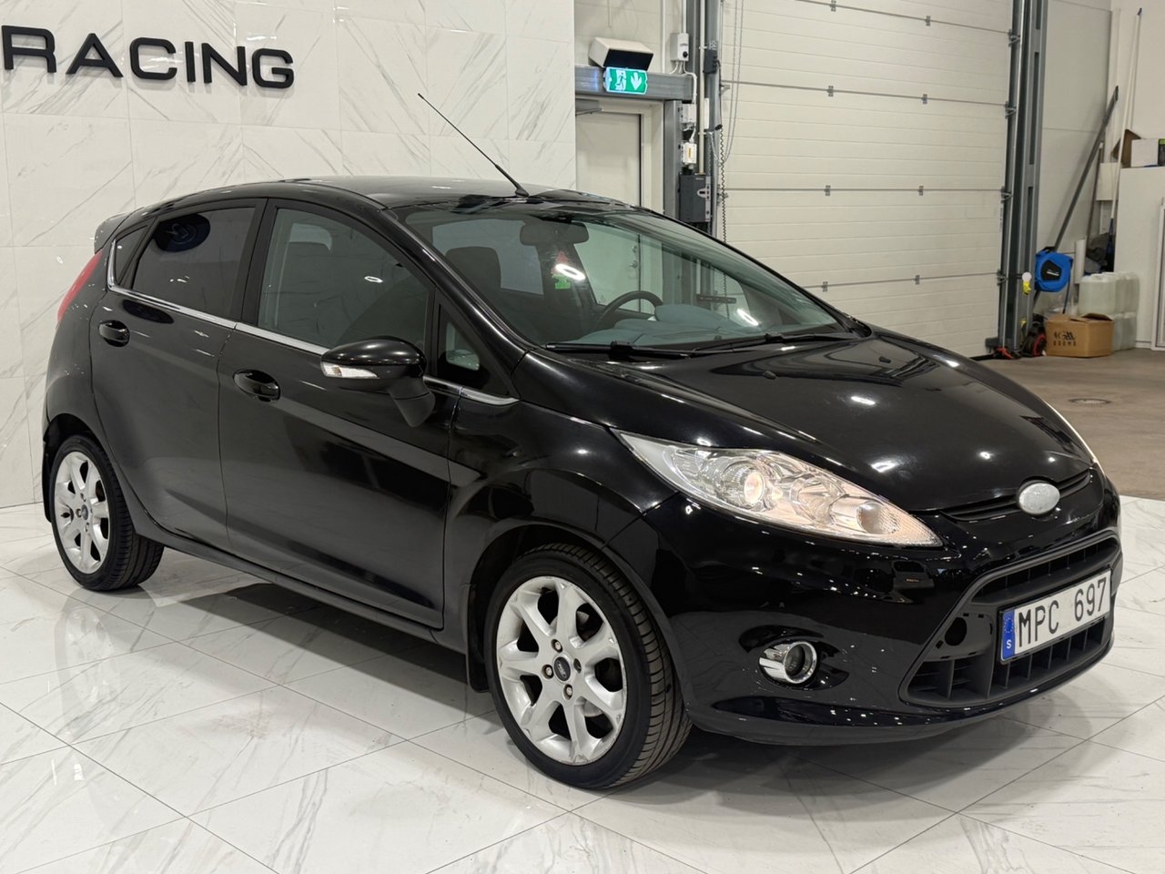 Ford Fiesta 5-dörrar 1.25 Titanium 2011, bild 3/10