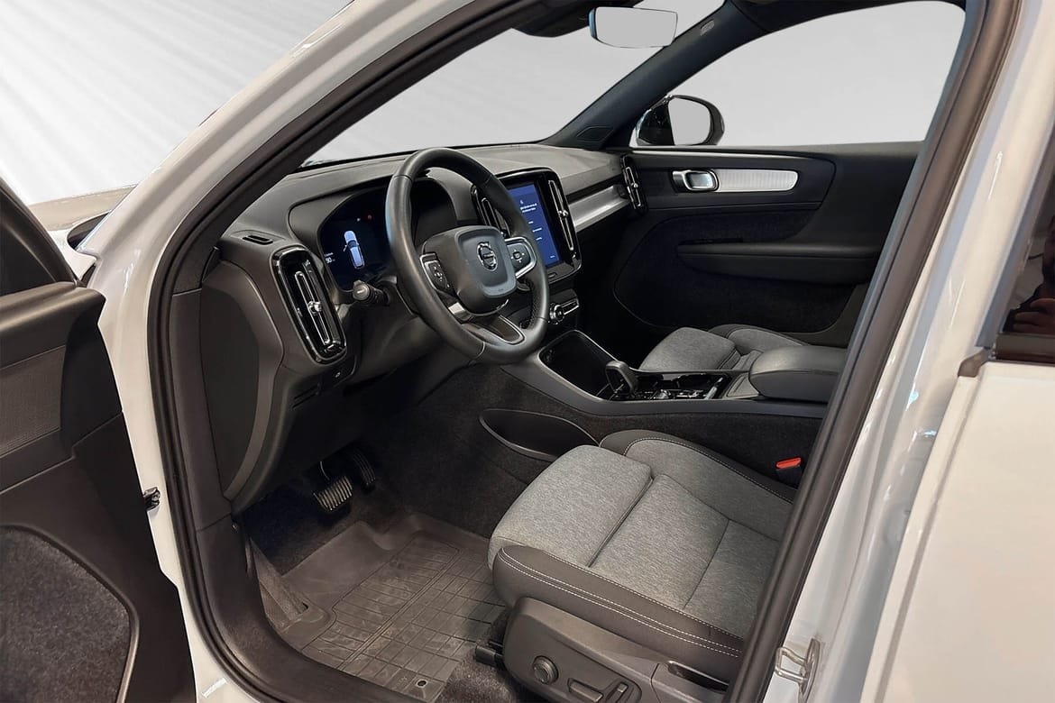 Volvo XC40 B4 FWD Bensin Plus Dark 2025, bild 7/10
