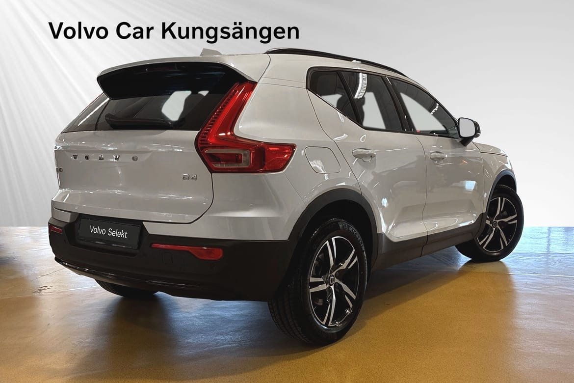 Volvo XC40 B4 FWD Bensin Plus Dark 2025, bild 5/10