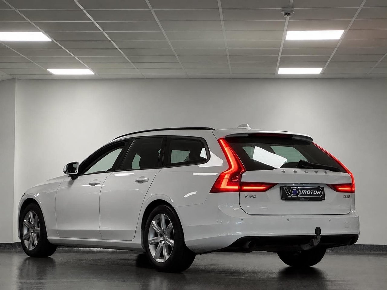 Volvo V90 2018, bild 2/22