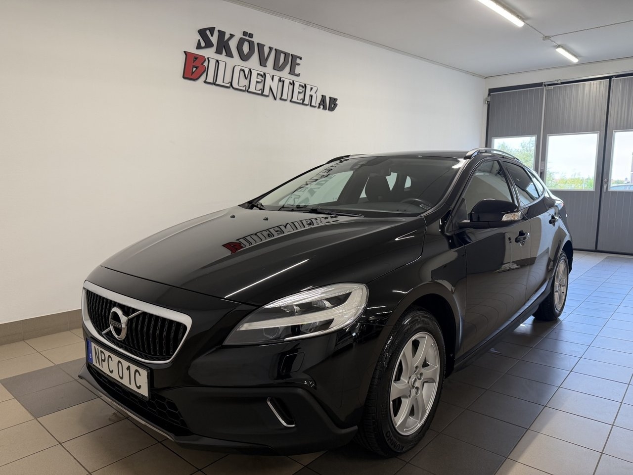 Volvo V40 Cross Country 2019, bild 2/10