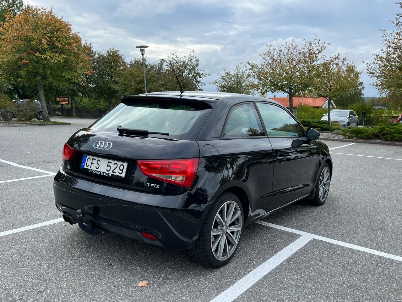 Audi A1 1.4 TFSI AUT Drag 2011, bild 3/10