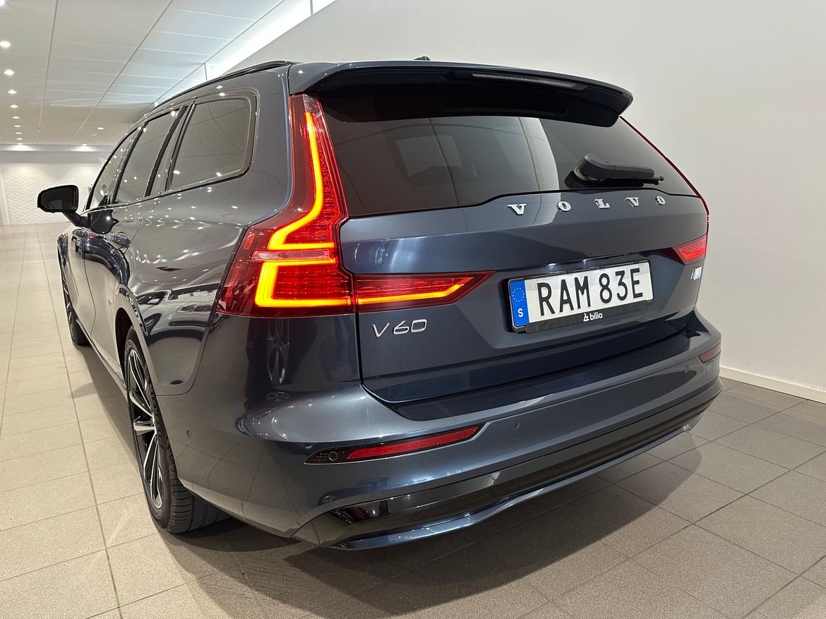 Volvo V60 2024, bild 2/10