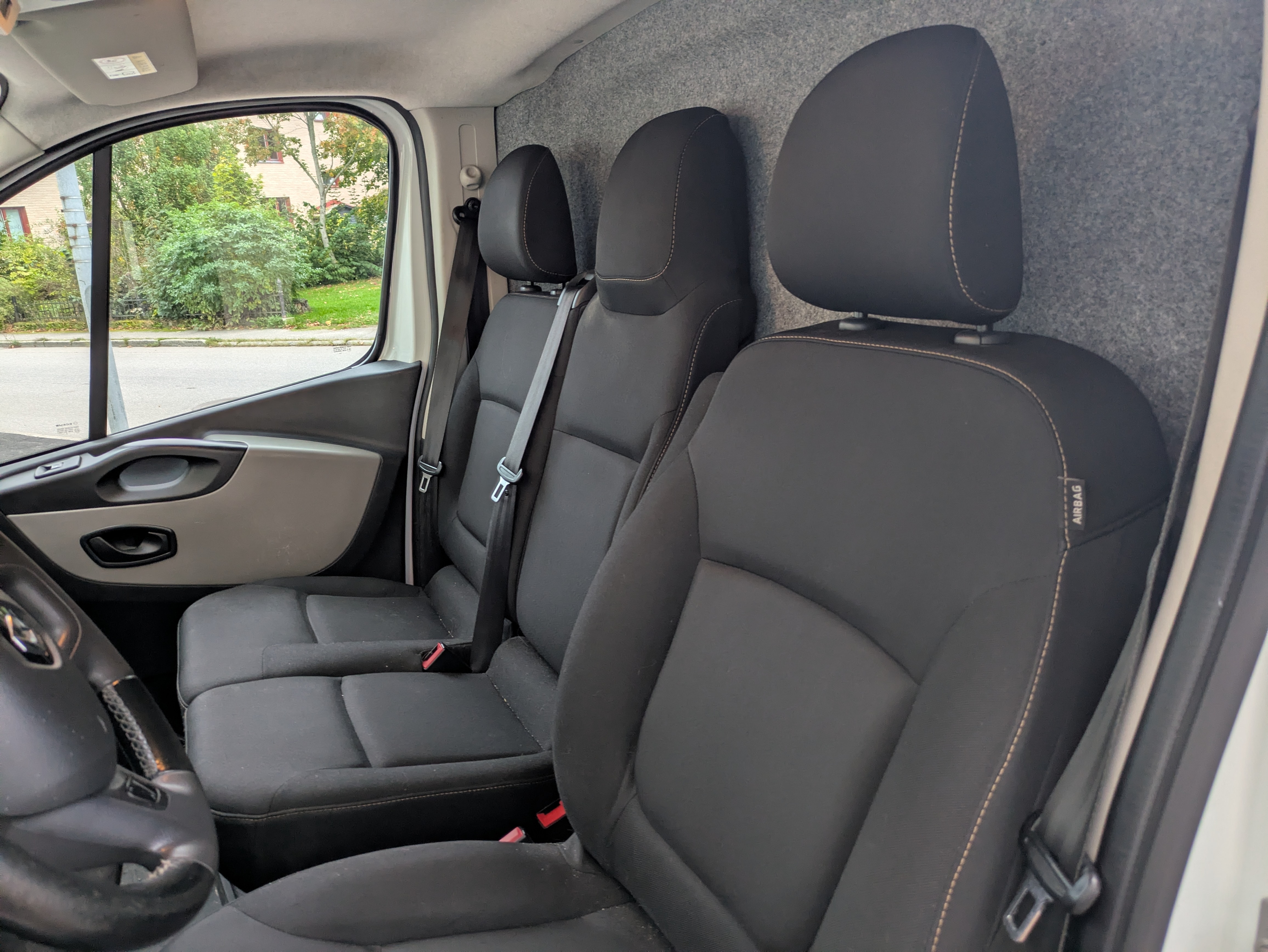 Renault Trafic 2017, photo 4/10