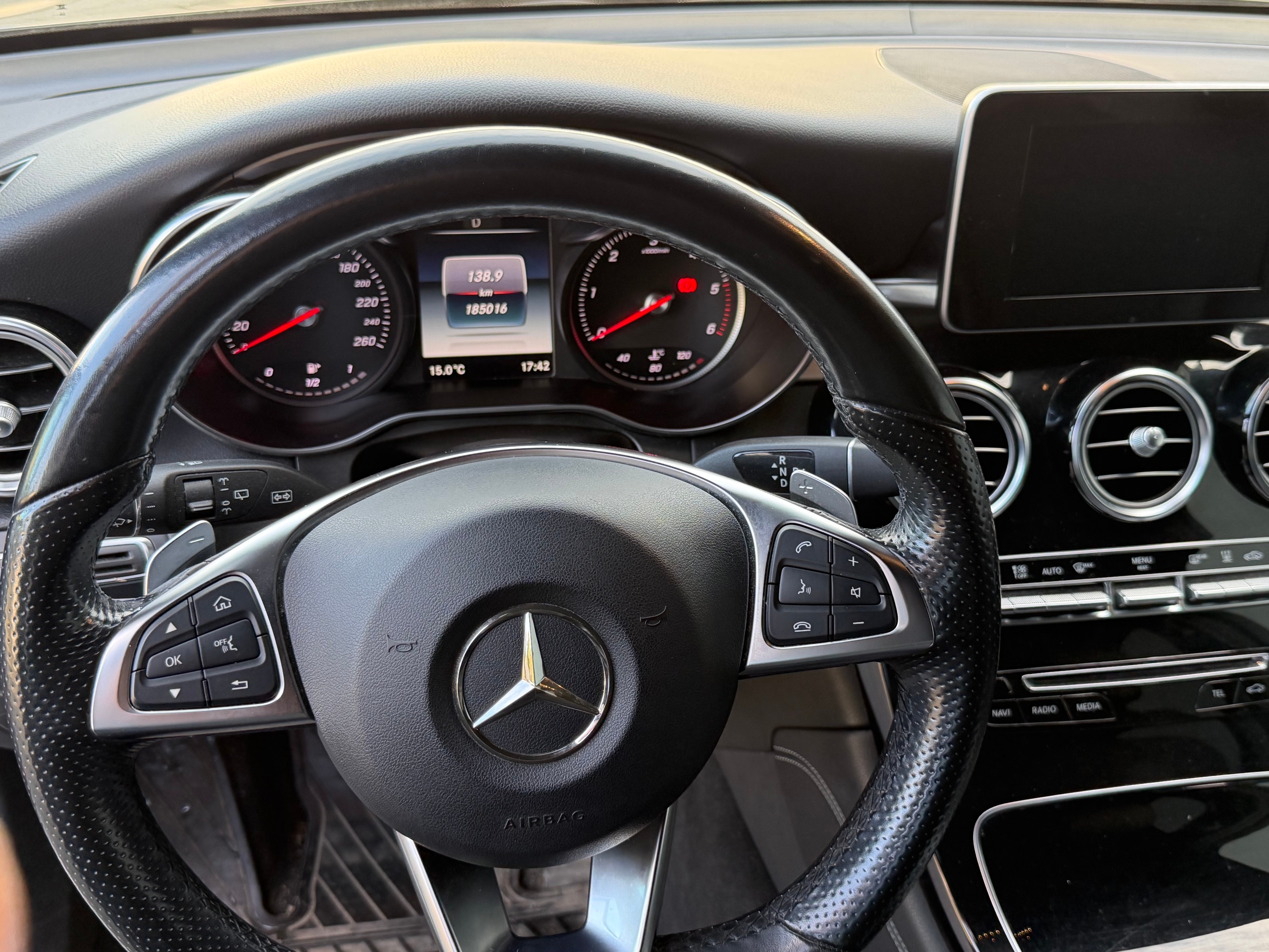 Mercedes-Benz GLC 2017, bild 6/9