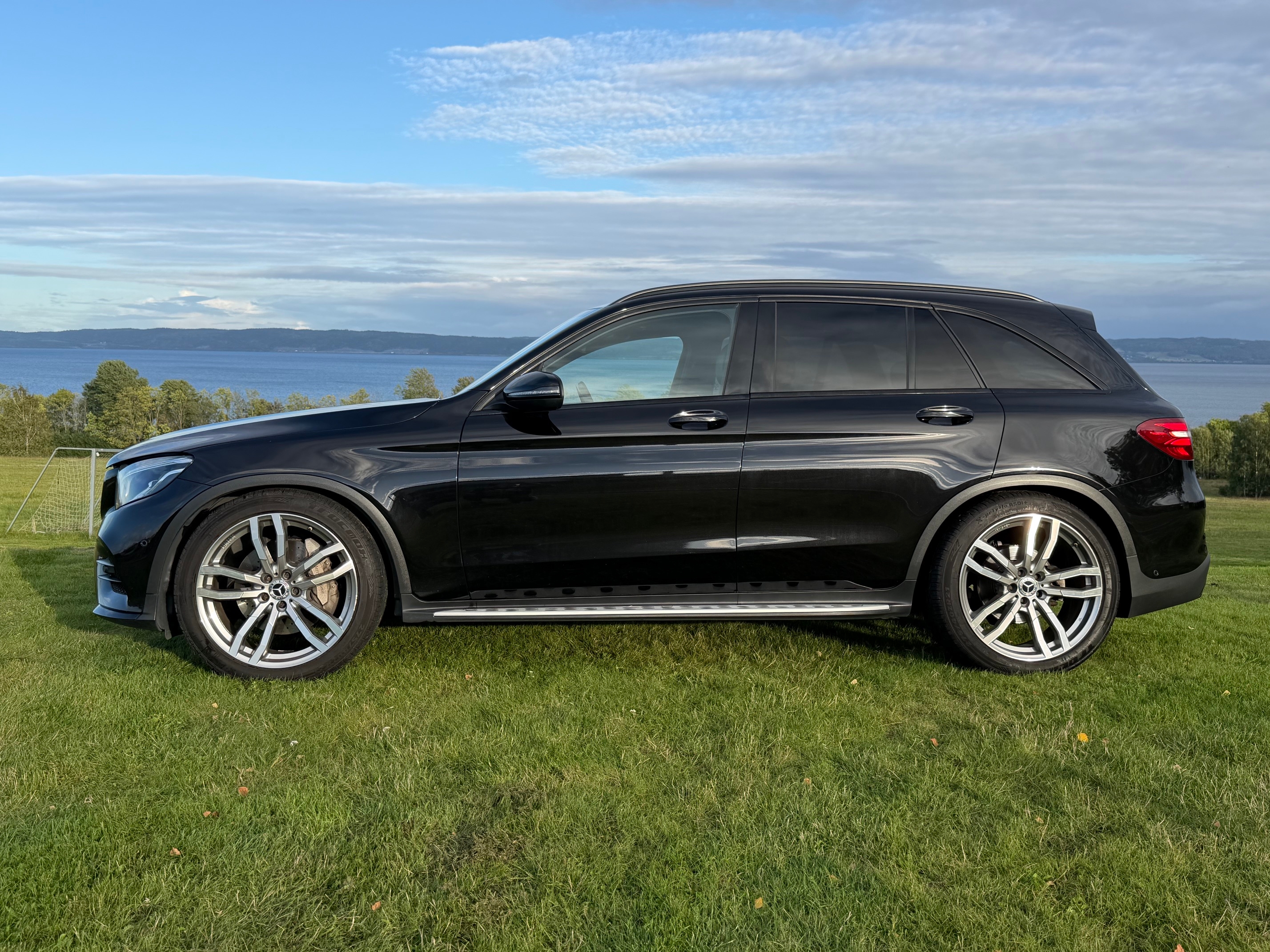 Mercedes-Benz GLC 2017, bild 2/9