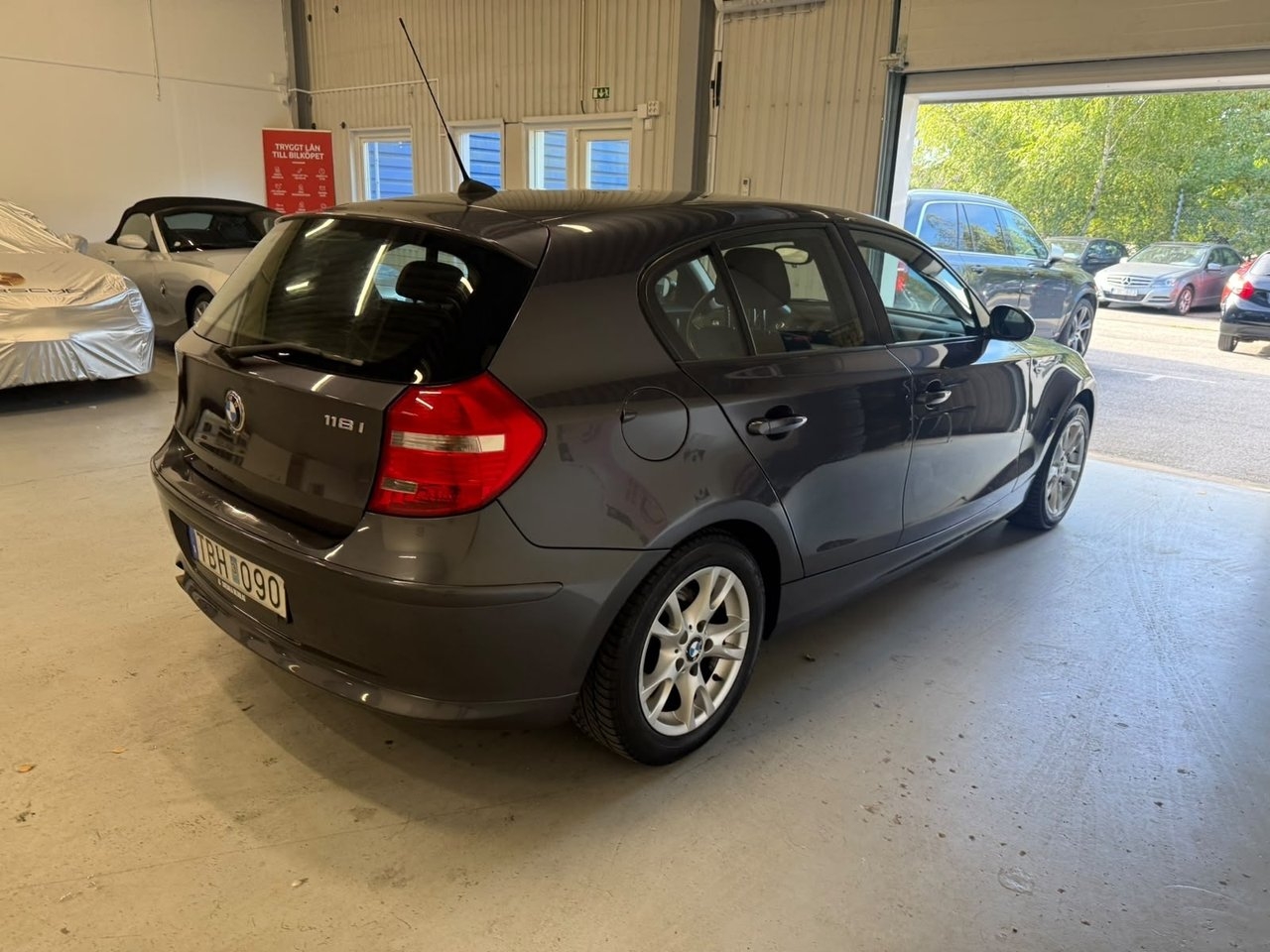 BMW 118 i 5-dörrars Manuell Euro 4 2009, photo 6/10