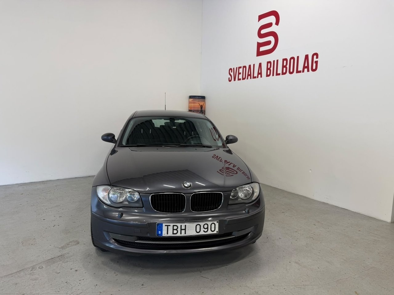 BMW 118 i 5-dörrars Manuell Euro 4 2009, photo 2/10