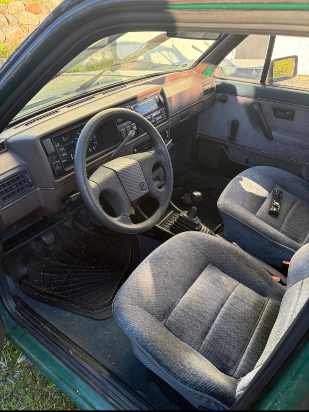 Volkswagen Jetta 4-dörrar 1.8 Manuell 1984, bild 3/4