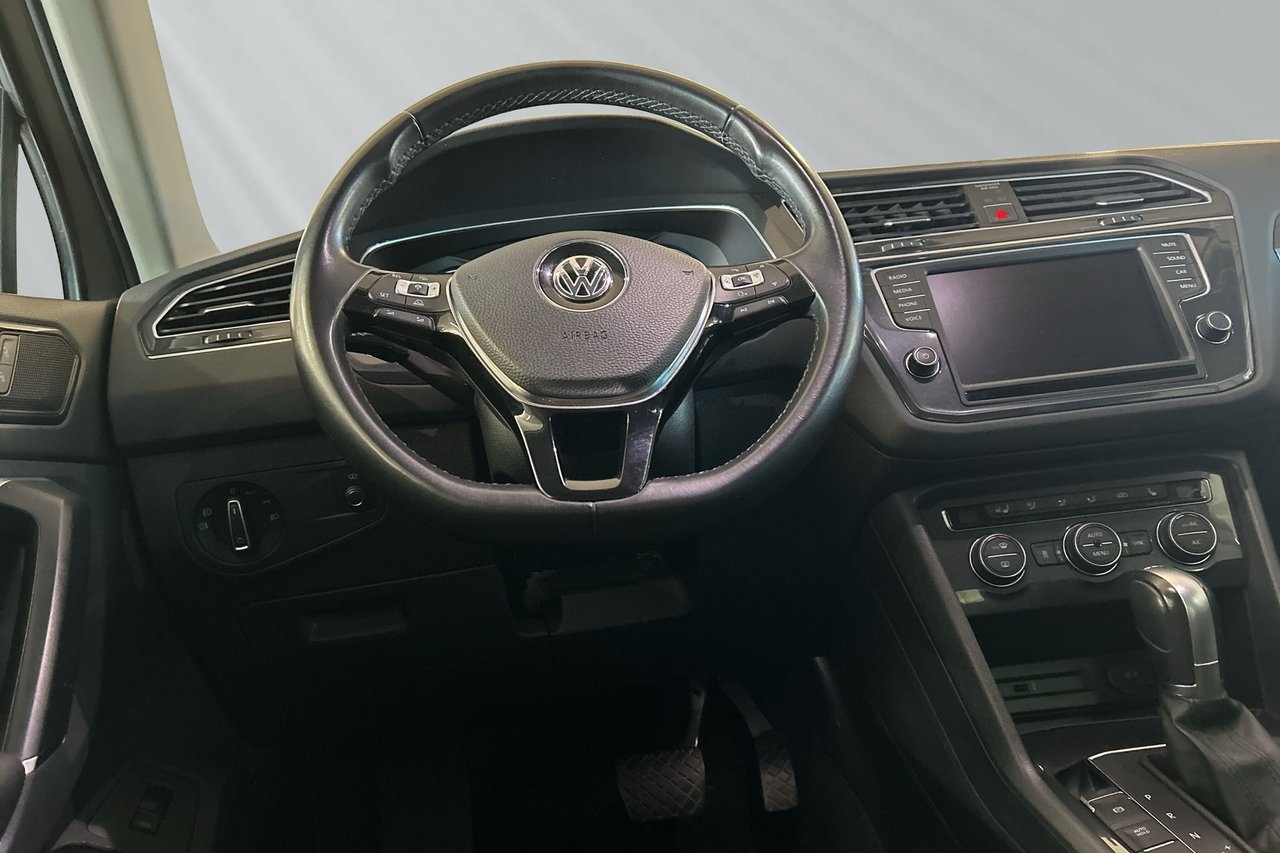 Volkswagen Tiguan 2017, photo 6/6