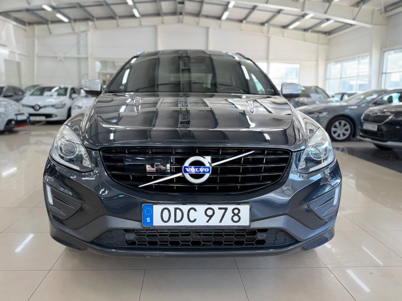 Volvo XC60 D4 Classic R-Design 2017, bild 2/10