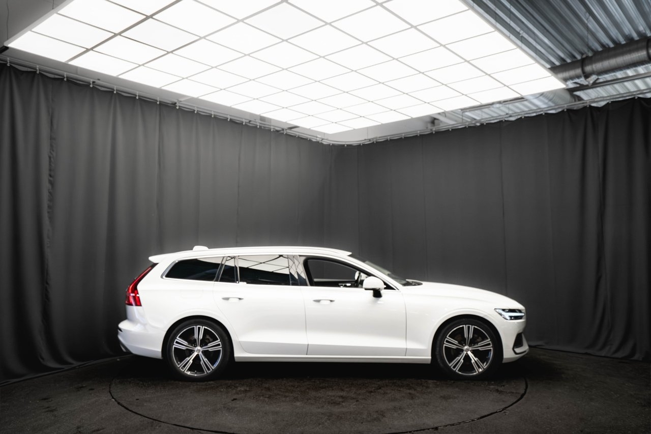 Volvo V60 Recharge T6 AWD LÄDER DRAG 2022, bild 5/10
