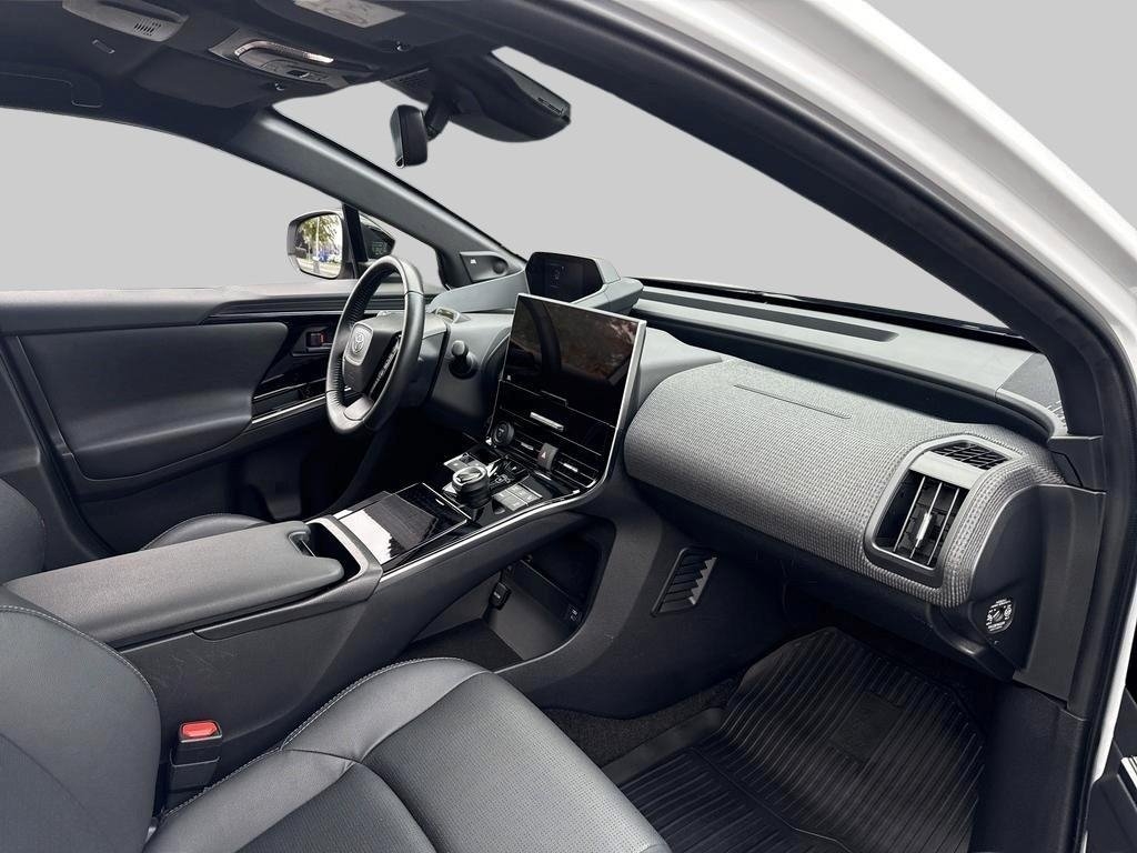 Toyota bZ4X 71.4 kWh Executive 2023, bild 7/10