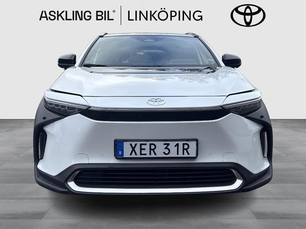 Toyota bZ4X 71.4 kWh Executive 2023, bild 6/10