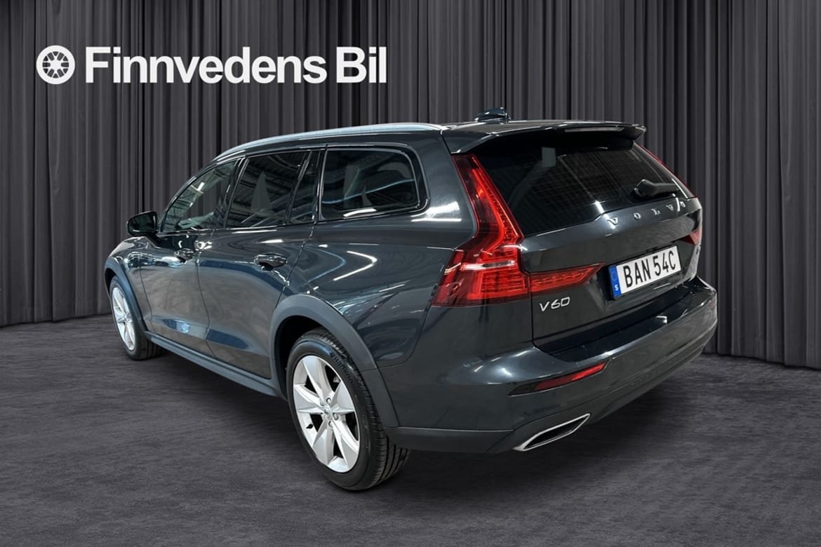 Volvo V60 Cross Country 2020, kuva 3/10