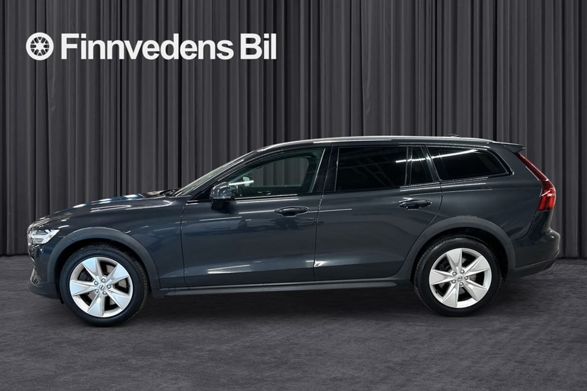 Volvo V60 Cross Country 2020, kuva 2/10