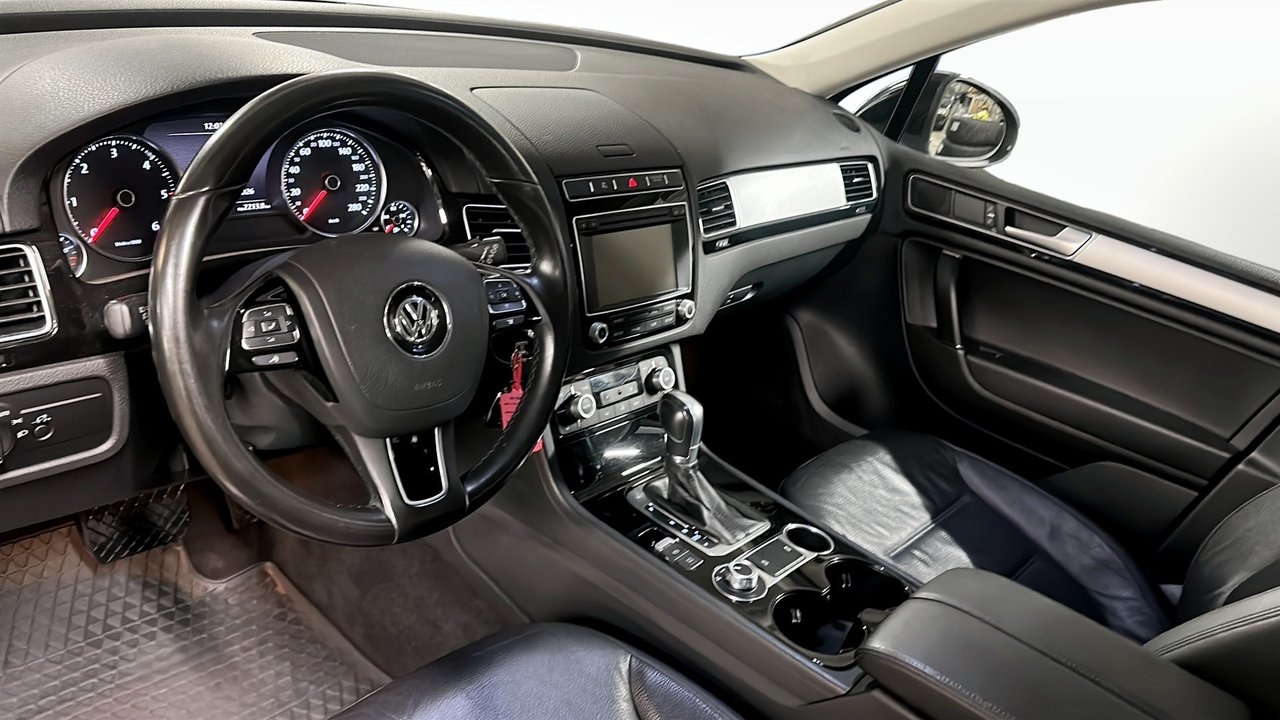 Volkswagen Touareg 3.0l V6 TDI 204HK 2017, photo 7/10