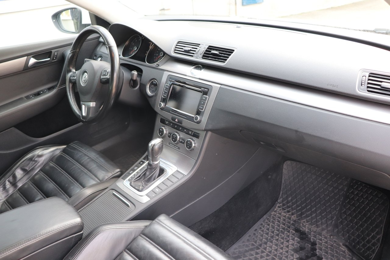 Volkswagen Passat 2012, bild 6/9