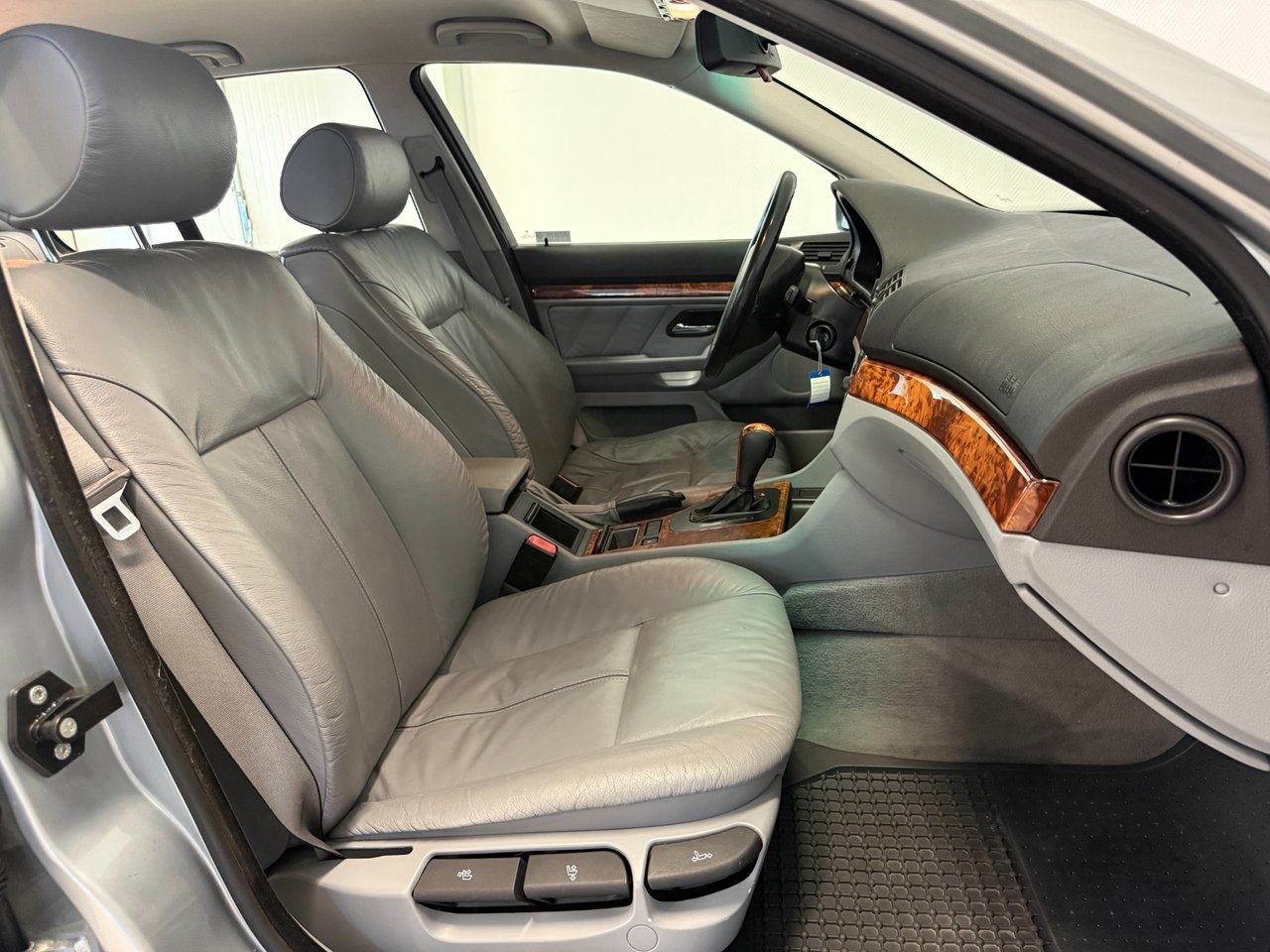 BMW 523 i Sedan Automat 1998, bild 7/10