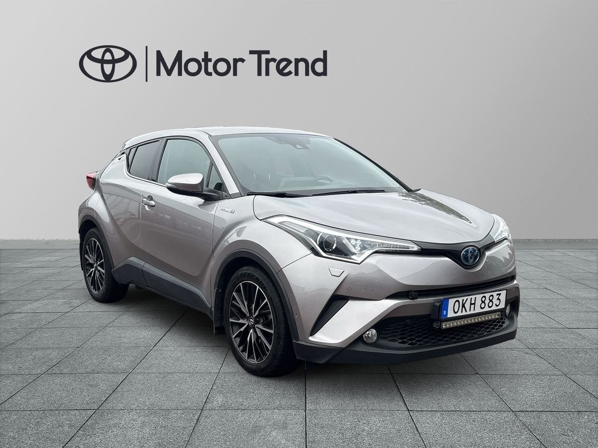 Toyota C-HR 1,8 HYBRID EXECUTIVE JBL 2017, bild 6/10