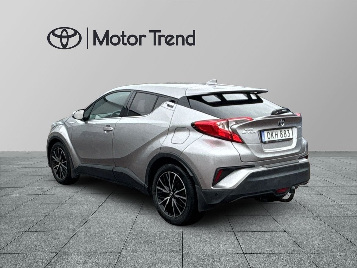 Toyota C-HR 1,8 HYBRID EXECUTIVE JBL 2017, bild 2/10