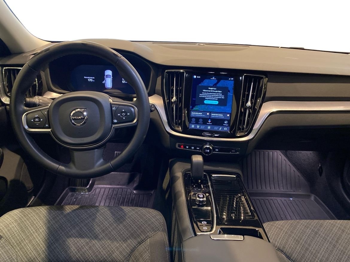 Volvo V60 Recharge T6 II Core Edition 2024, bild 5/10