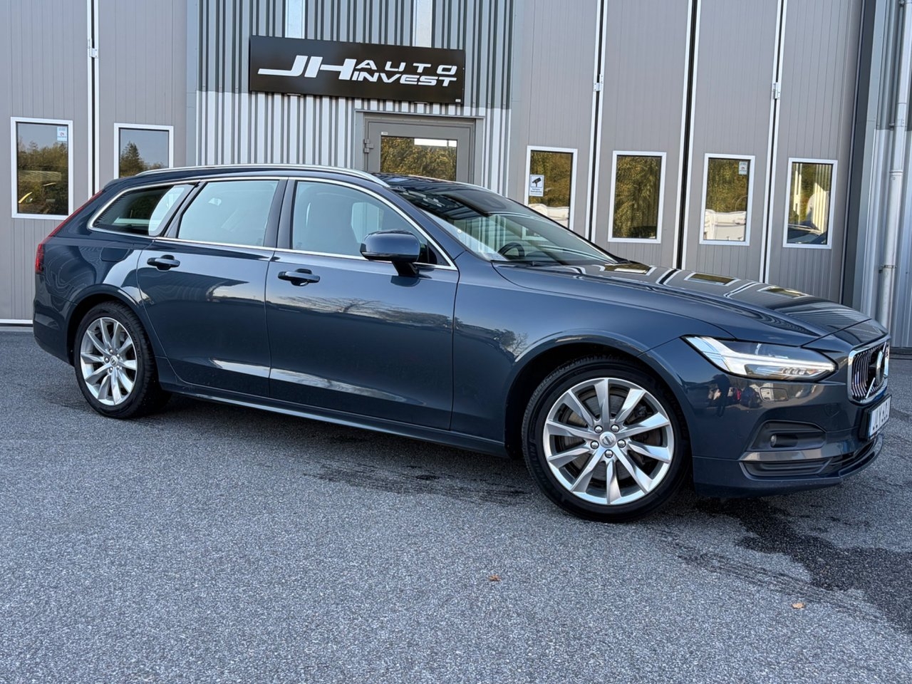Volvo V90 B4 Momentum Advanced SE 2021, bild 2/10