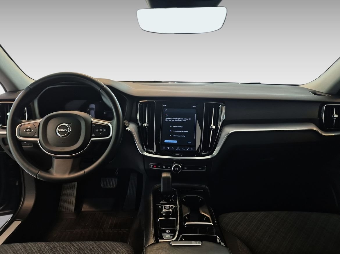 Volvo V60 Recharge T6 Core Edition 2023, bild 7/8