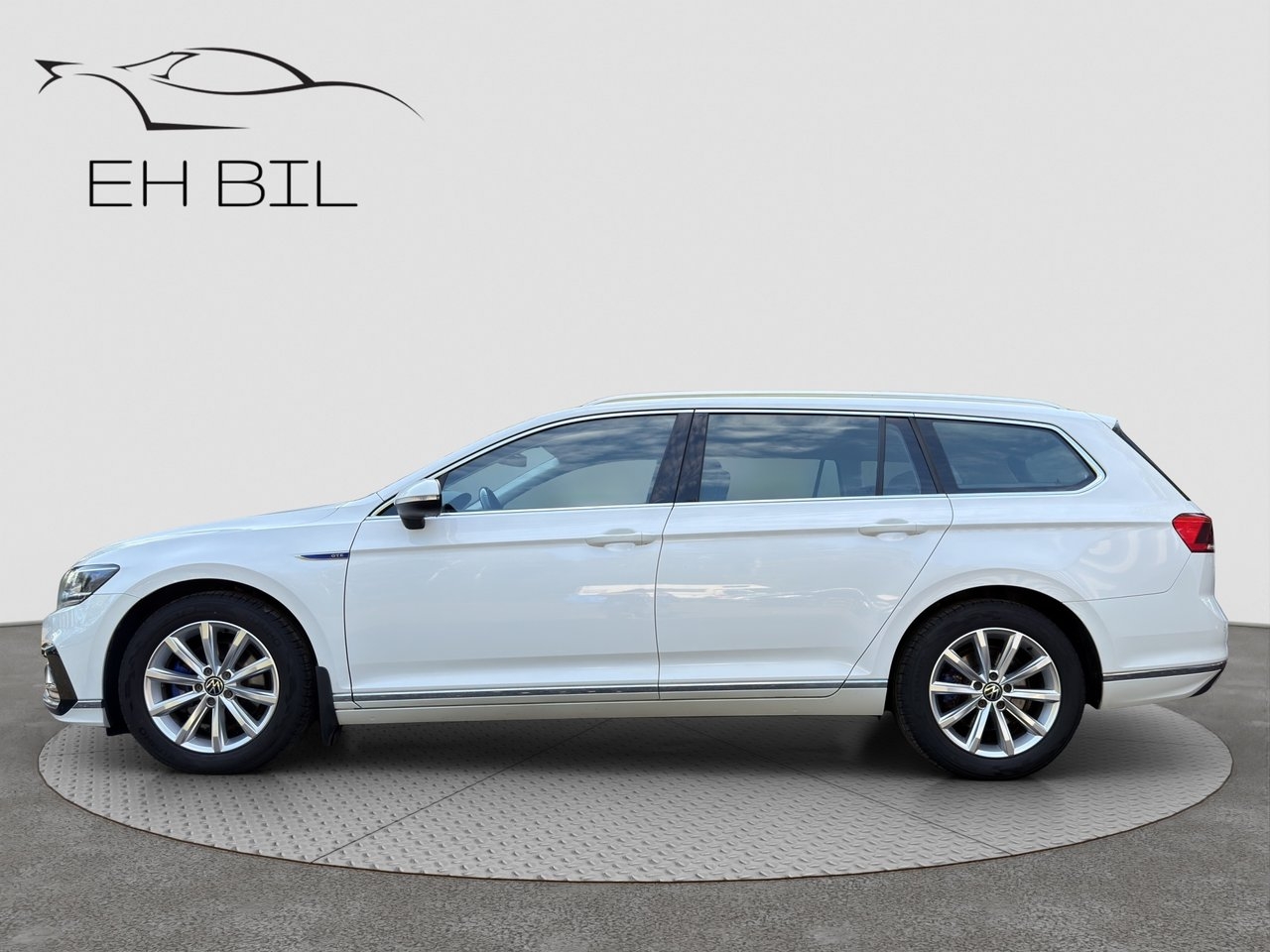 Volkswagen Passat SC GTE 1.4 TSI, Drag 2022, bild 5/10