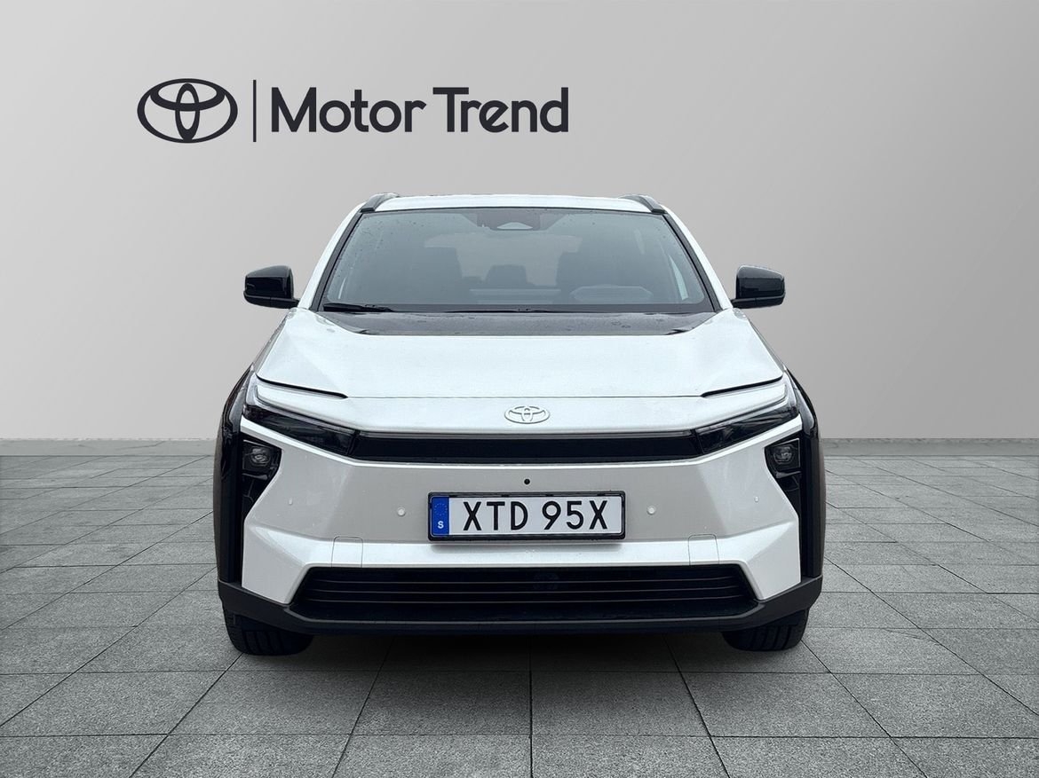 Toyota bZ4X ACTIVE TECH 2025, bild 5/10